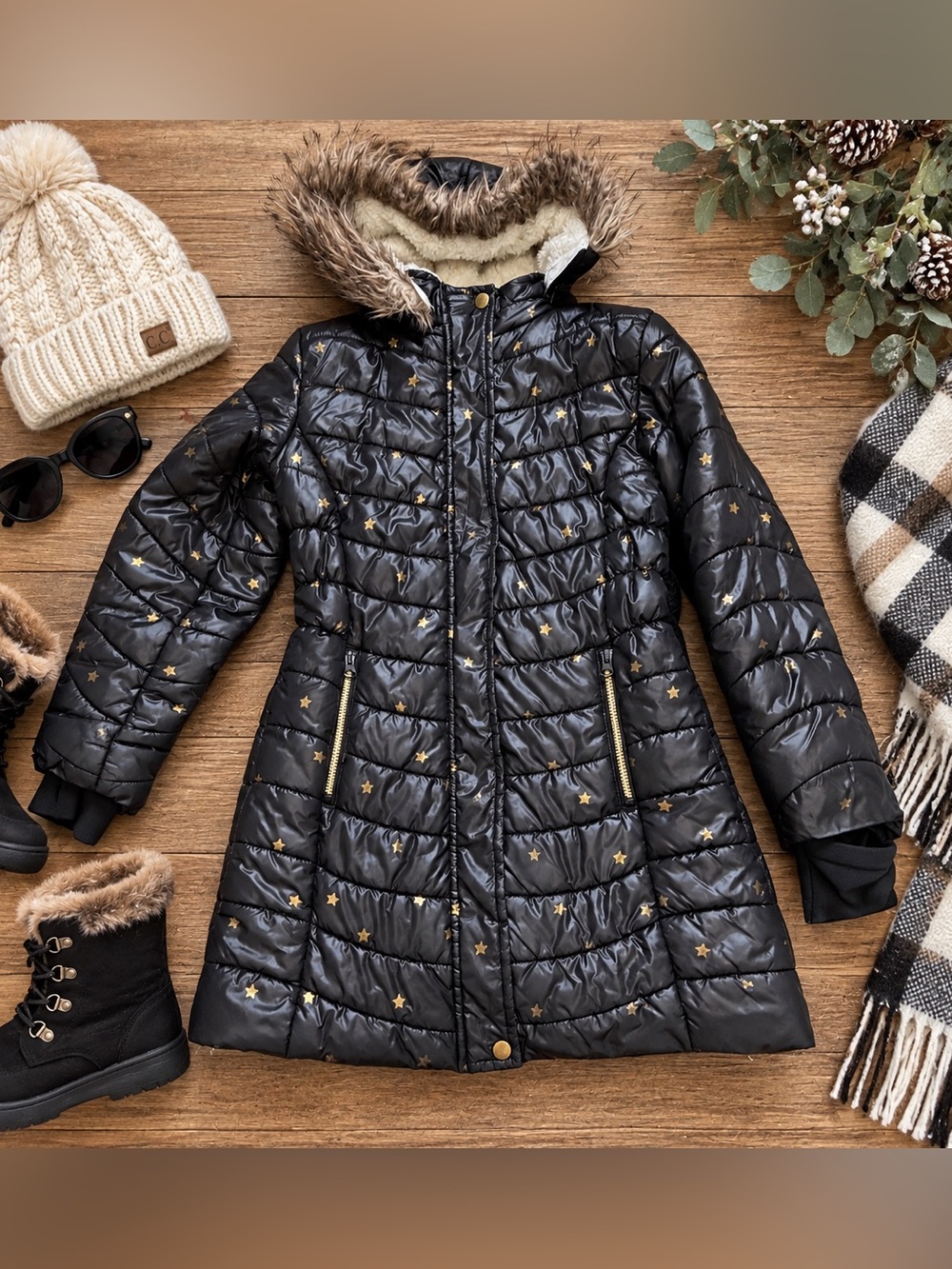 Cat & Jack Girls Black Gold Star Puffer Coat Faux Fur Hood Size 10/12